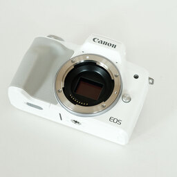 Canon EOS Kiss M2
