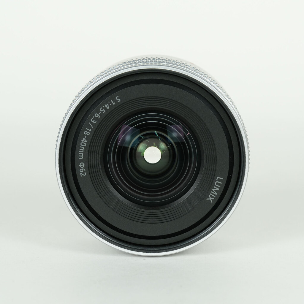 Panasonic LUMIX S 18-40mm F4.5-6.3