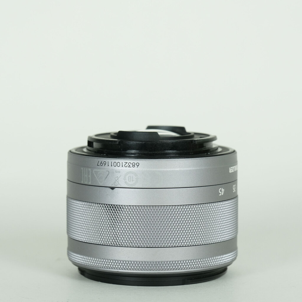 Canon EF-M15-45mm F3.5-6.3 IS STM