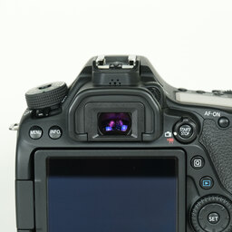 Canon EOS 80D