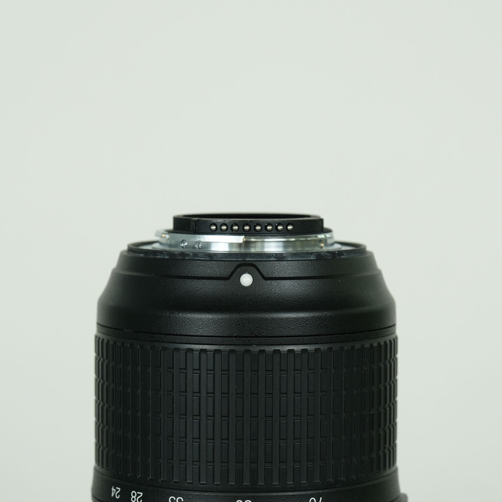 Nikon AF-S NIKKOR 24-70mm f/2.8E ED VR Nikon AF-S NIKKOR 24-70mm f/2.8E ED VR