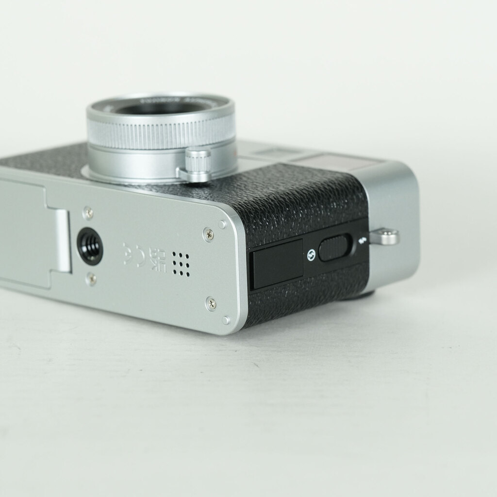 FUJIFILM X half X-HF1の出品 | ONE SCENE（ワンシーン）