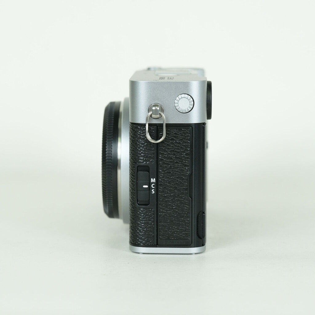 FUJIFILM X-E5