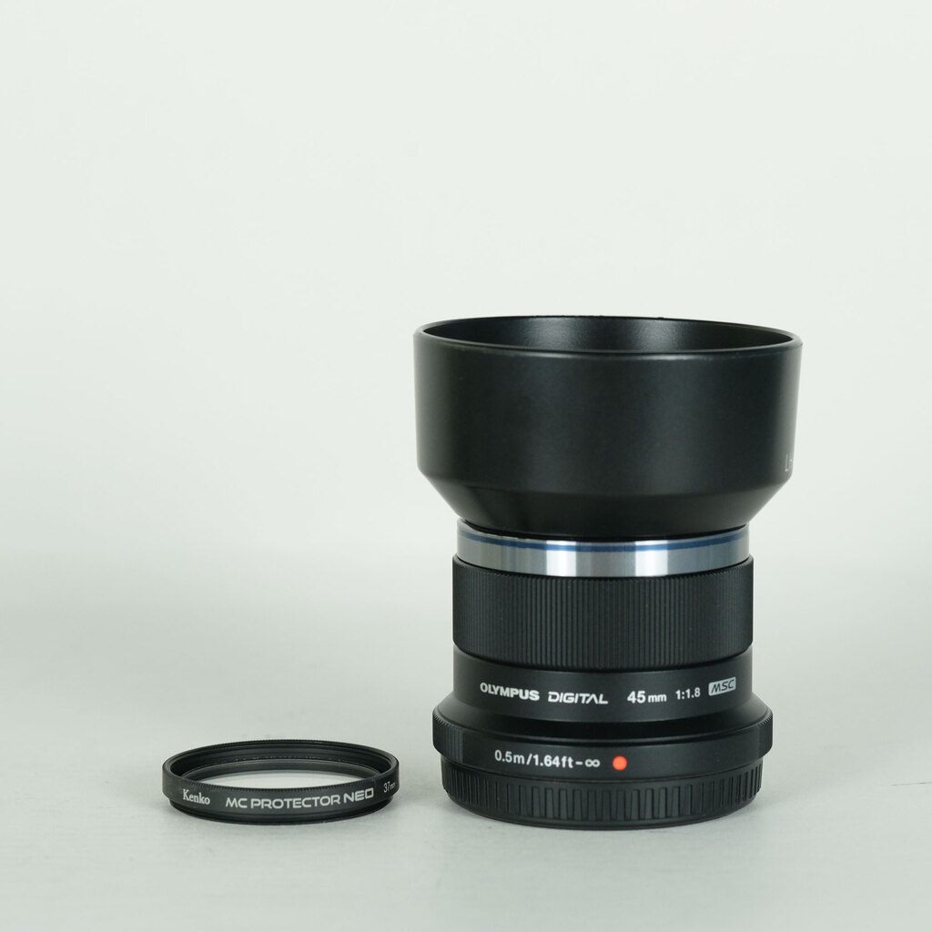 OLYMPUS M.ZUIKO DIGITAL 45mm F1.8の出品 | ONE SCENE（ワンシーン）