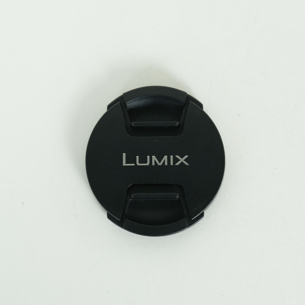Panasonic LUMIX G VARIO 45-150mm / F4.0-5.6 ASPH. / MEGA O.I.S. Panasonic LUMIX G VARIO 45-150mm / F4.0-5.6 ASPH. / MEGA O.I.S.
