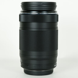 OM SYSTEM M.ZUIKO DIGITAL ED 75-300mm F4.8-6.7 II   　※OM SYSTEMロゴモデル