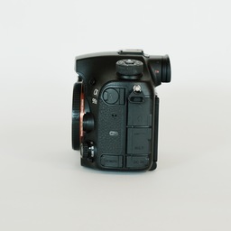 SONY α99II（ILCA-99M2）