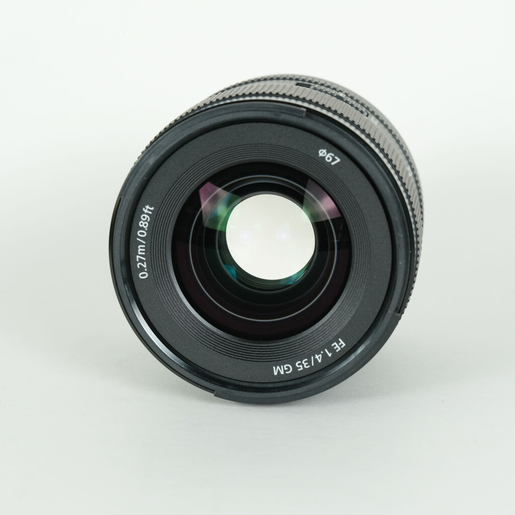 SONY FE 35mm F1.4 GM SEL35F14GMの出品 | ONE SCENE（ワンシーン）