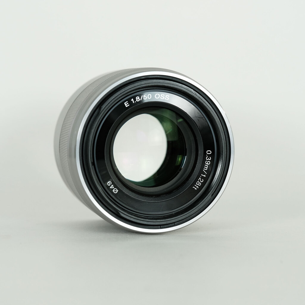 SONY E 50mm F1.8 OSS SEL50F18