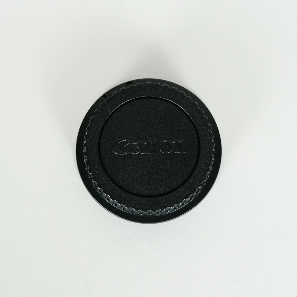 Canon EF70-300mm F4-5.6 IS II USM Canon EF70-300mm F4-5.6 IS II USM