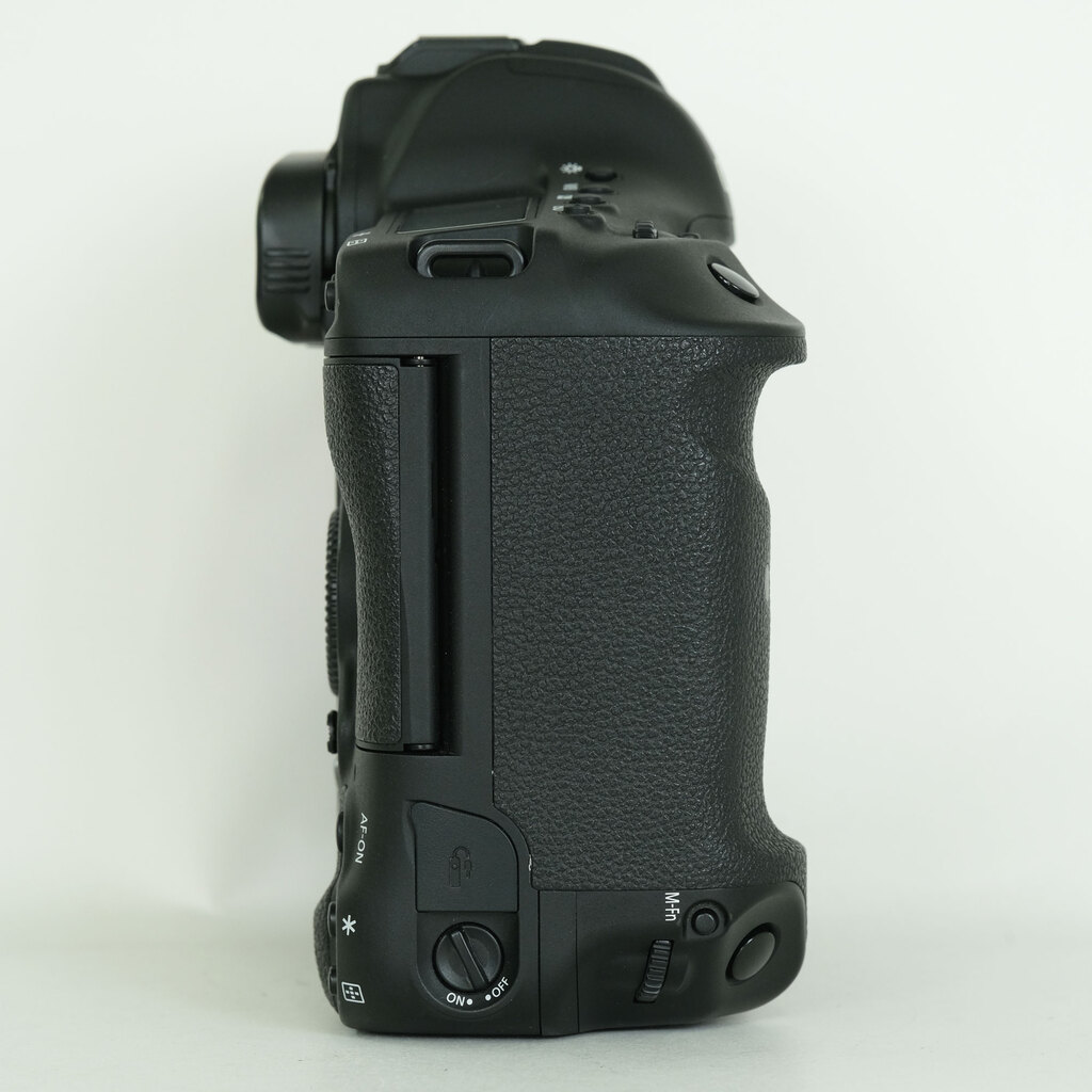 Canon EOS-1D X Mark II