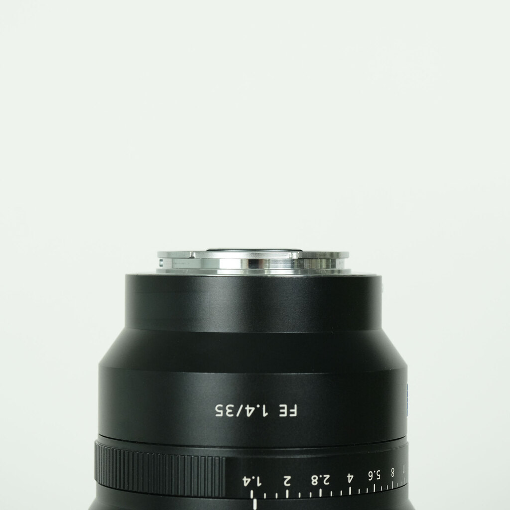 SONY Distagon T* FE 35mm F1.4 ZA SEL35F14Zの出品 | ONE SCENE（ワン
