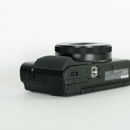 SONY Cyber-shot DSC-RX100M7