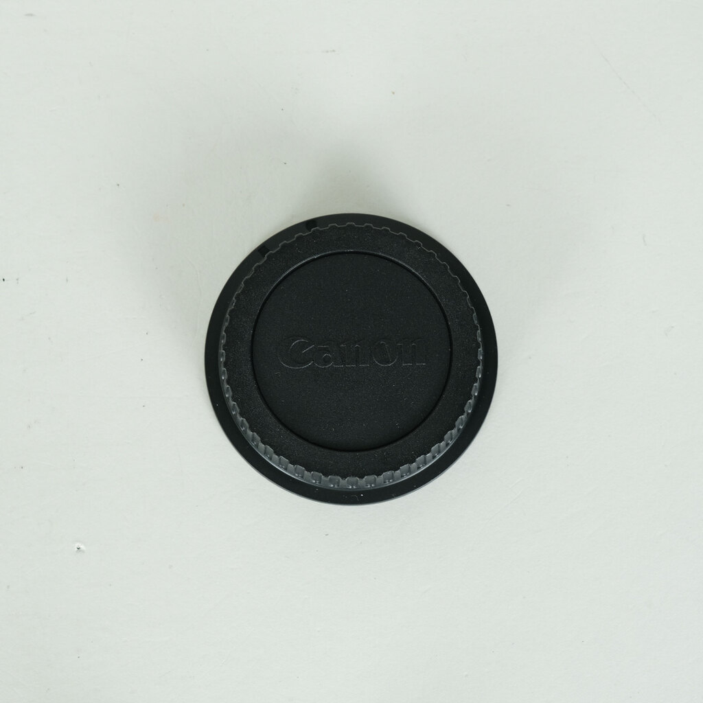Canon EF-S18-55mm F4-5.6 IS STM Canon EF-S18-55mm F4-5.6 IS STM