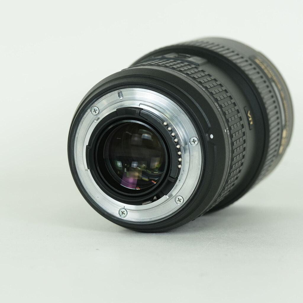 Nikon AF-S NIKKOR 16-35mm F4 G ED VR