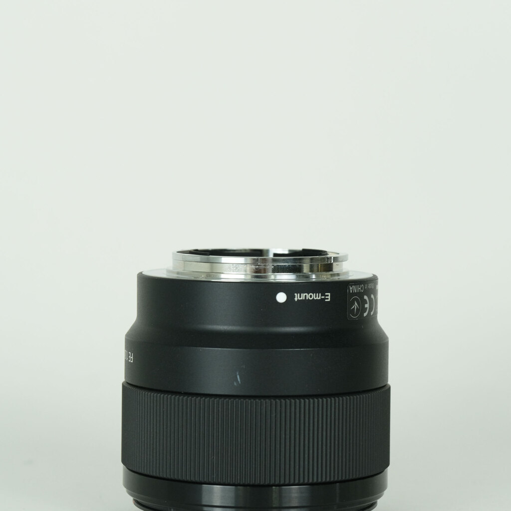 SONY FE 50mm F1.8 SEL50F18Fの出品 | ONE SCENE（ワンシーン）