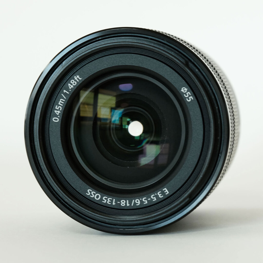 SONY E 18-135mm F3.5-5.6 OSS SEL18135の出品 | ONE SCENE（ワンシーン）