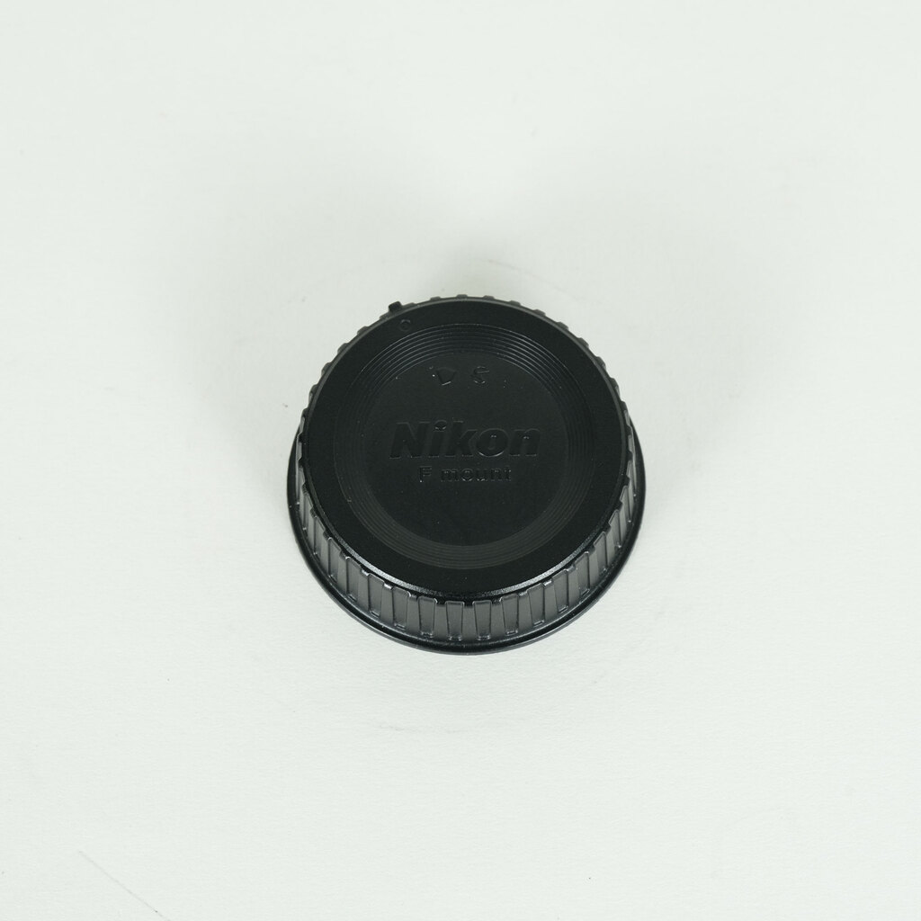 Nikon AF-S NIKKOR 18-35mm F3.5–4.5 G ED Nikon AF-S NIKKOR 18-35mm F3.5–4.5 G ED