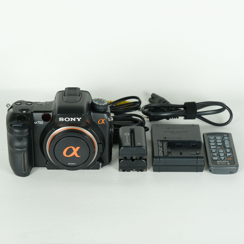 SONY ��700�{�f�B