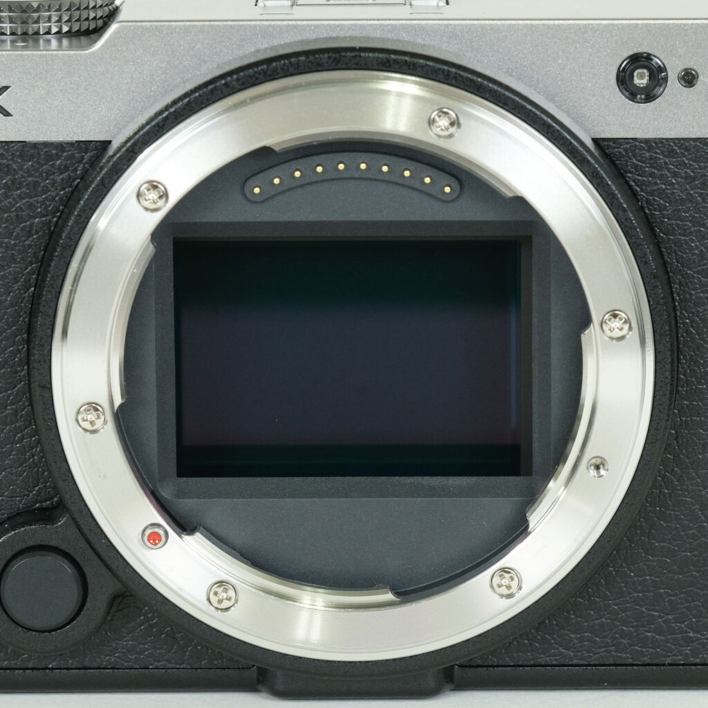 Panasonic LUMIX DC-S9 Panasonic LUMIX DC-S9