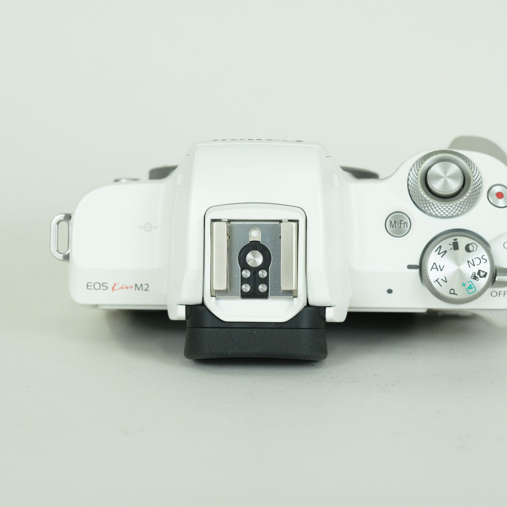 Canon EOS Kiss M2