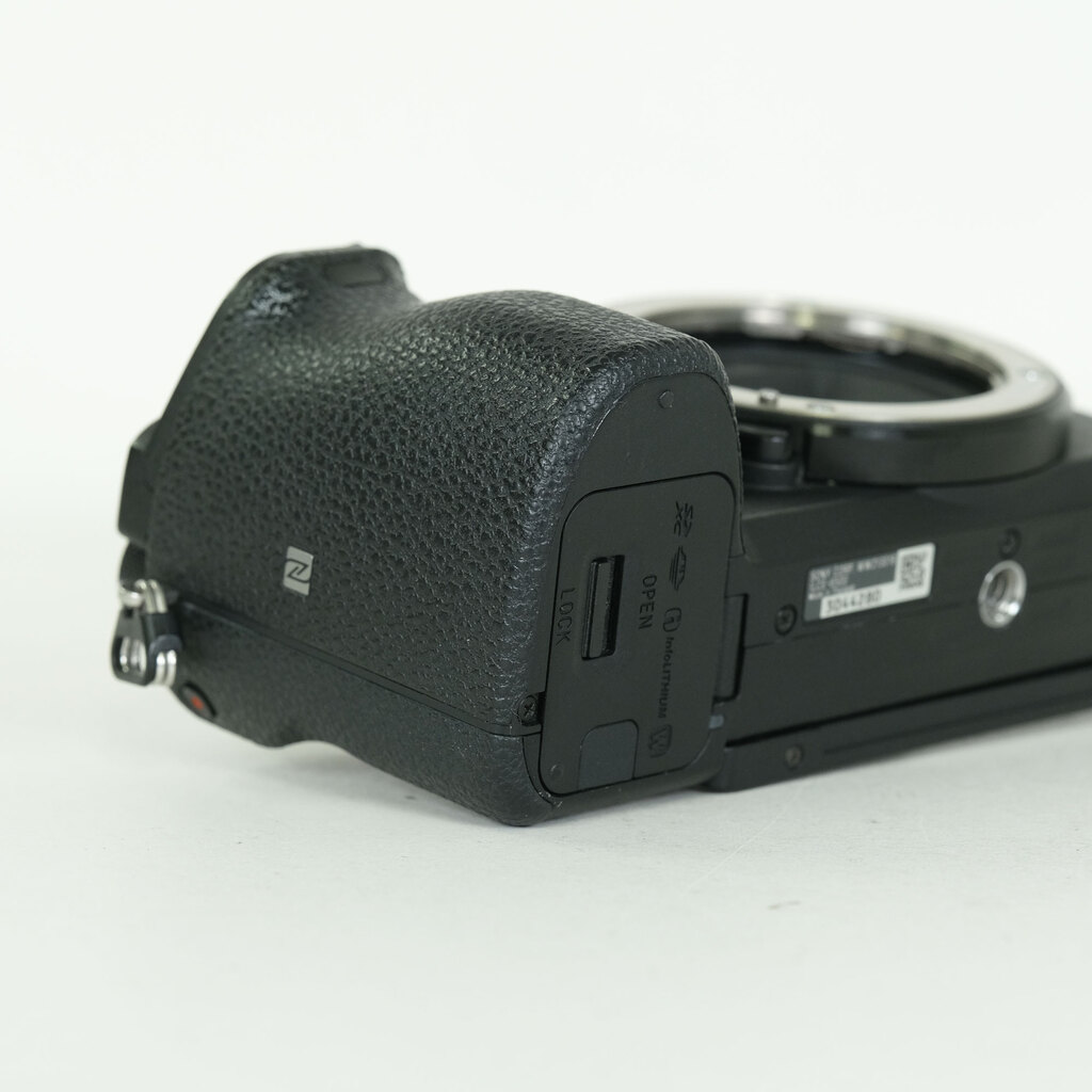 SONY α6500（ILCE-6500）