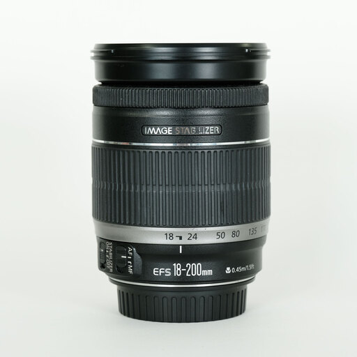 Canon EF-S18-200mm F3.5-5.6 IS