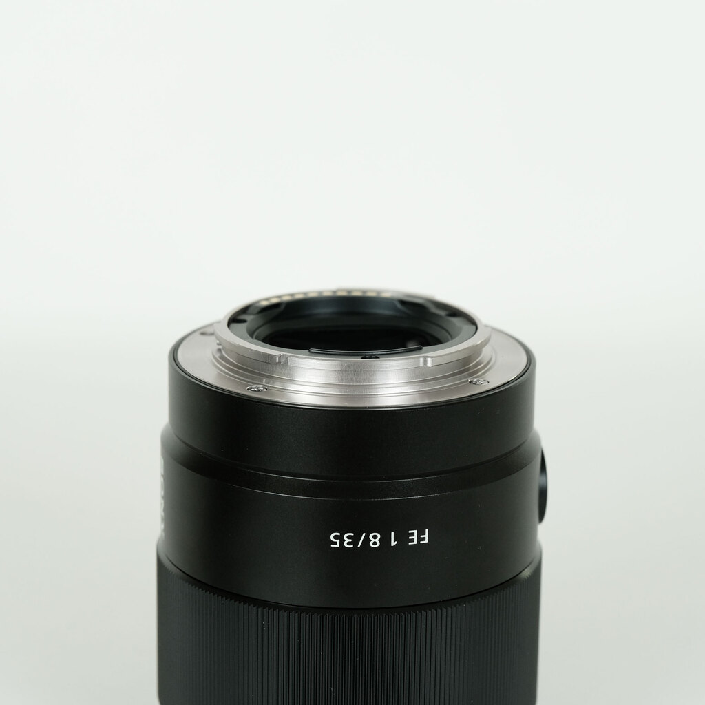 SONY FE 35mm F1.8 SEL35F18F SONY FE 35mm F1.8 SEL35F18F