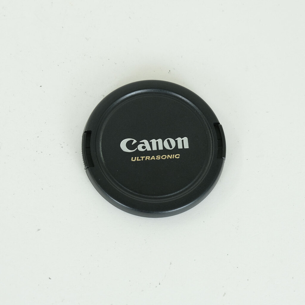Canon EF100mm F2.8Lマクロ IS USM