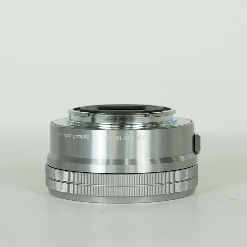 SONY E PZ 16-50mm F3.5-5.6 OSS SELP1650 シルバーの出品 | ONE SCENE