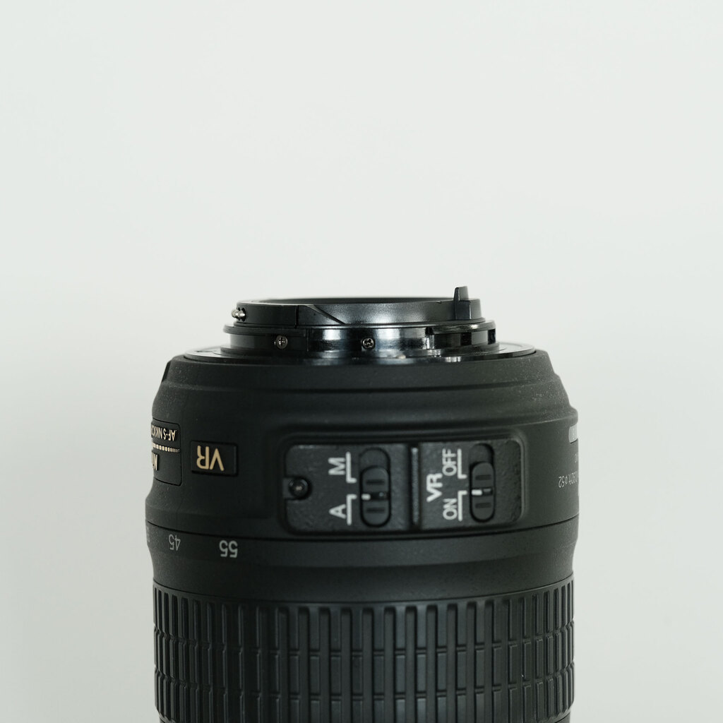 Nikon AF-S DX NIKKOR 18-55mm F3.5-5.6 G VR