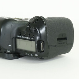 Canon EOS 5D Mark IV