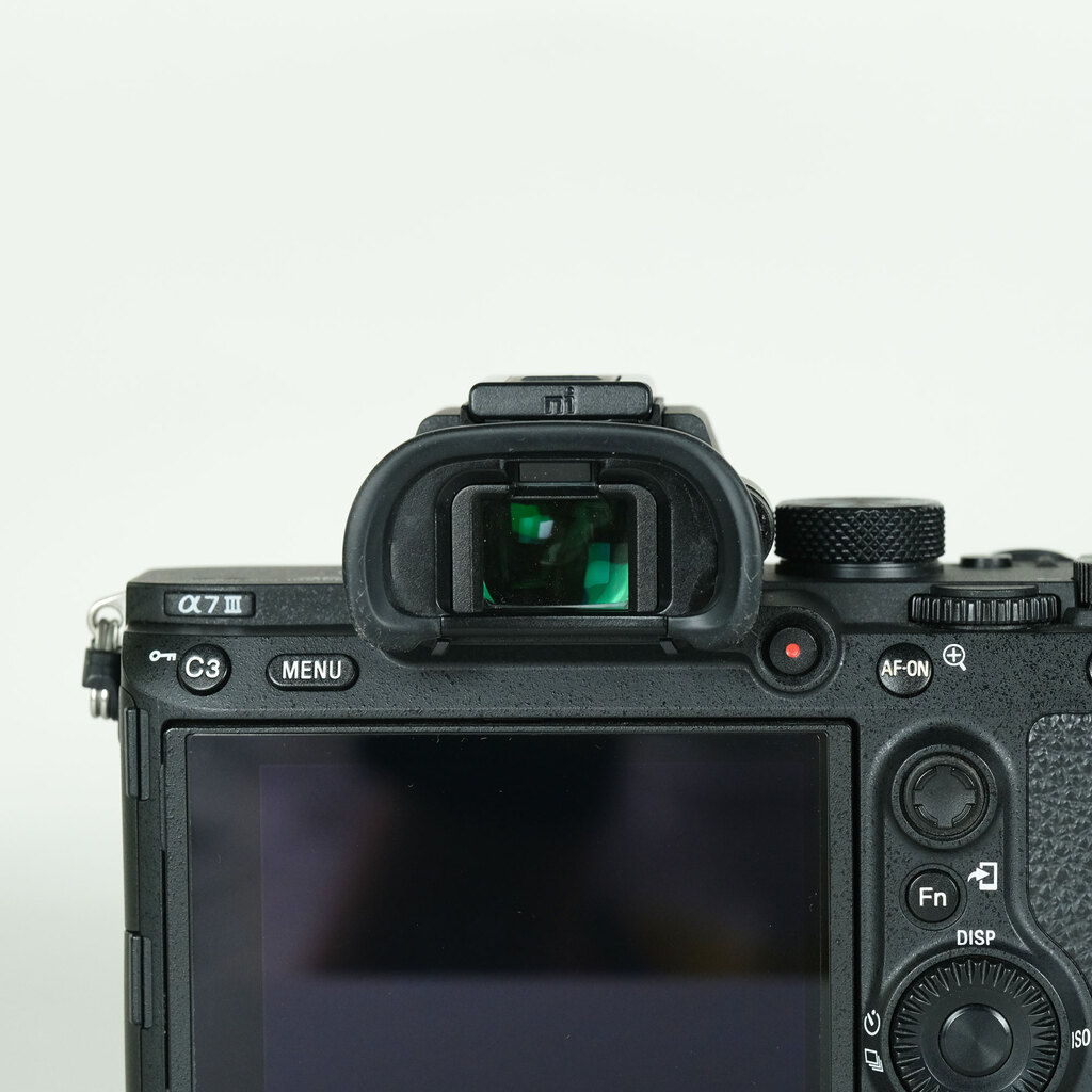 SONY α7 III(ILCE-7M3) SONY α7 III(ILCE-7M3)