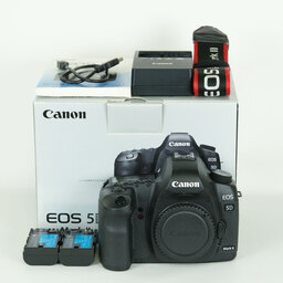 Canon EOS 5D MarkII ボディ Canon EOS 5D MarkII ボディ