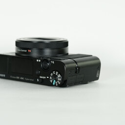 SONY Cyber-shot DSC-RX100M6