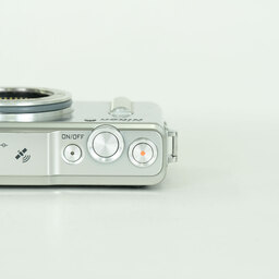 Nikon Nikon1 AW1 ボディ シルバー