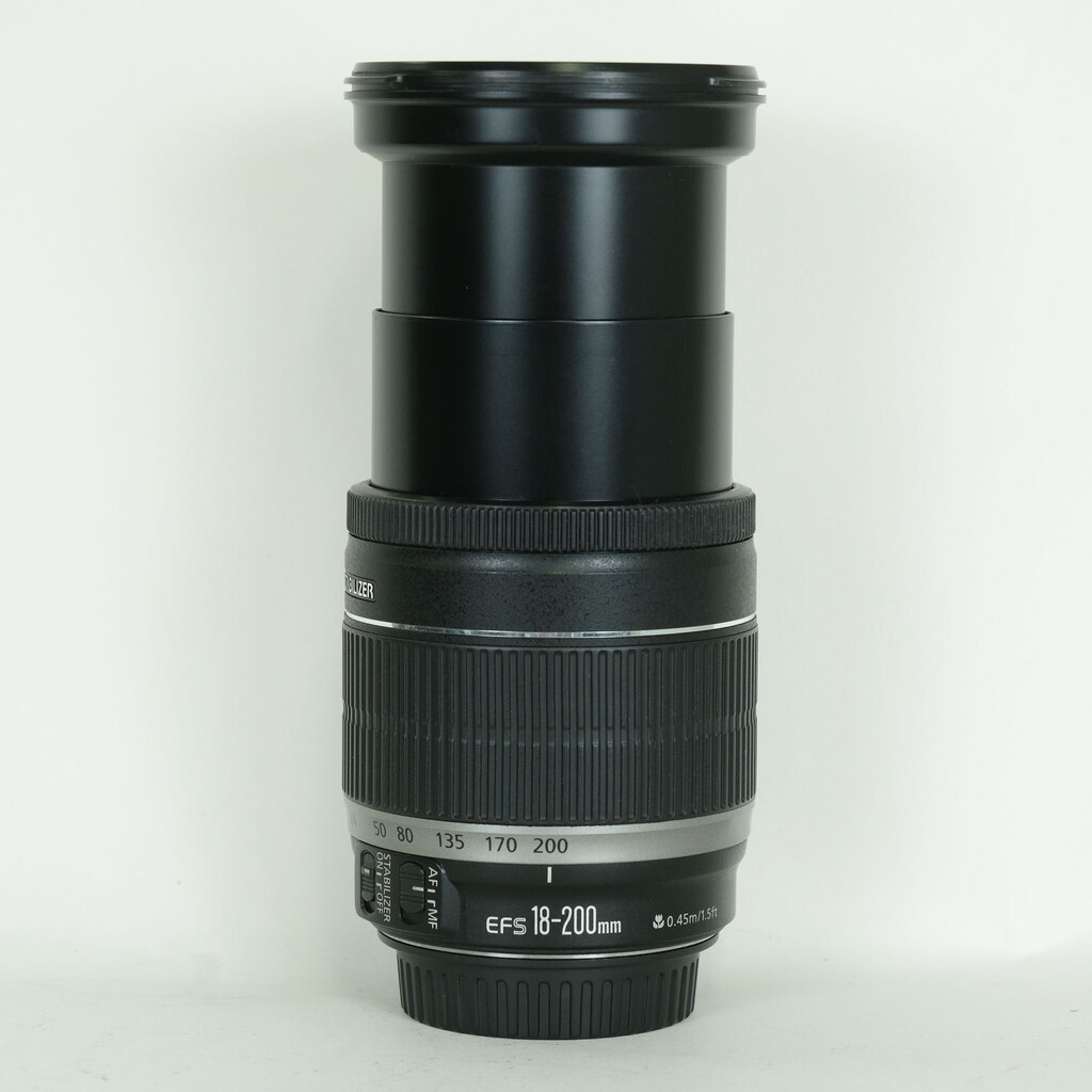 Canon EF-S18-200mm F3.5-5.6 IS Canon EF-S18-200mm F3.5-5.6 IS