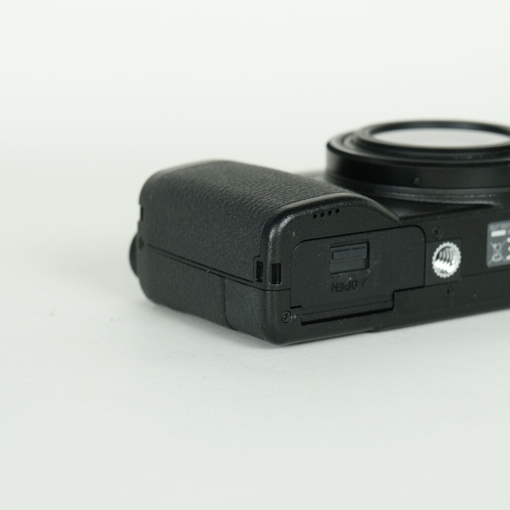 RICOH GR IIIx RICOH GR IIIx