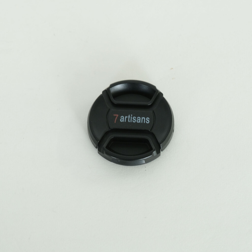 七工匠 7artisans 25mm F1.8 (フジフイルムX用) ブラック