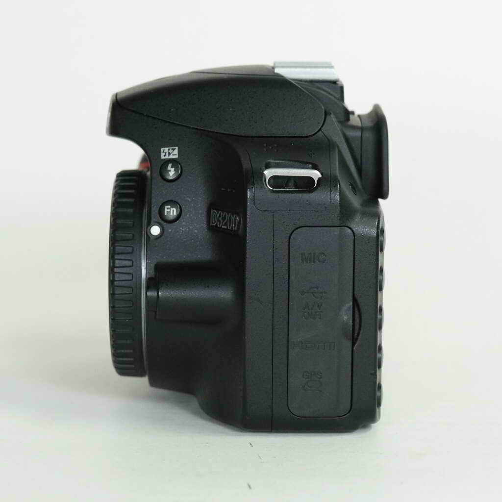 Nikon D3200ボディ ブラック