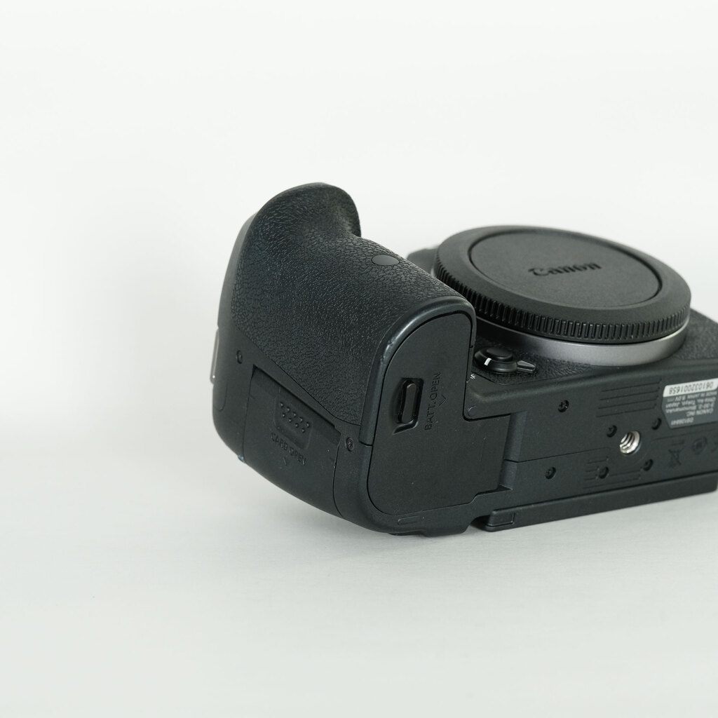 Canon EOS R7の出品 | ONE SCENE（ワンシーン）