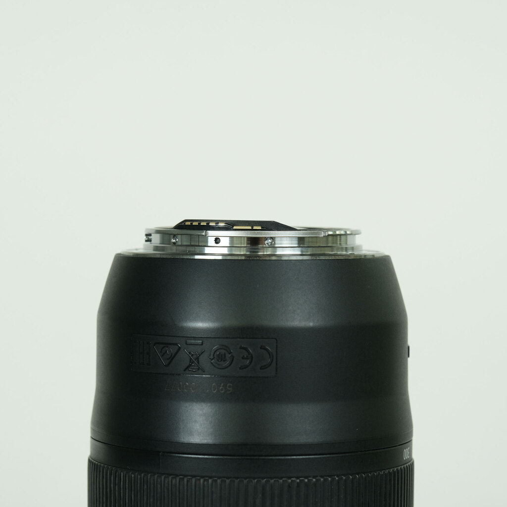Canon EF70-300mm F4-5.6 IS II USM Canon EF70-300mm F4-5.6 IS II USM