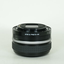 Nikon NIKKOR Z 40mm f/2 Nikon NIKKOR Z 40mm f/2