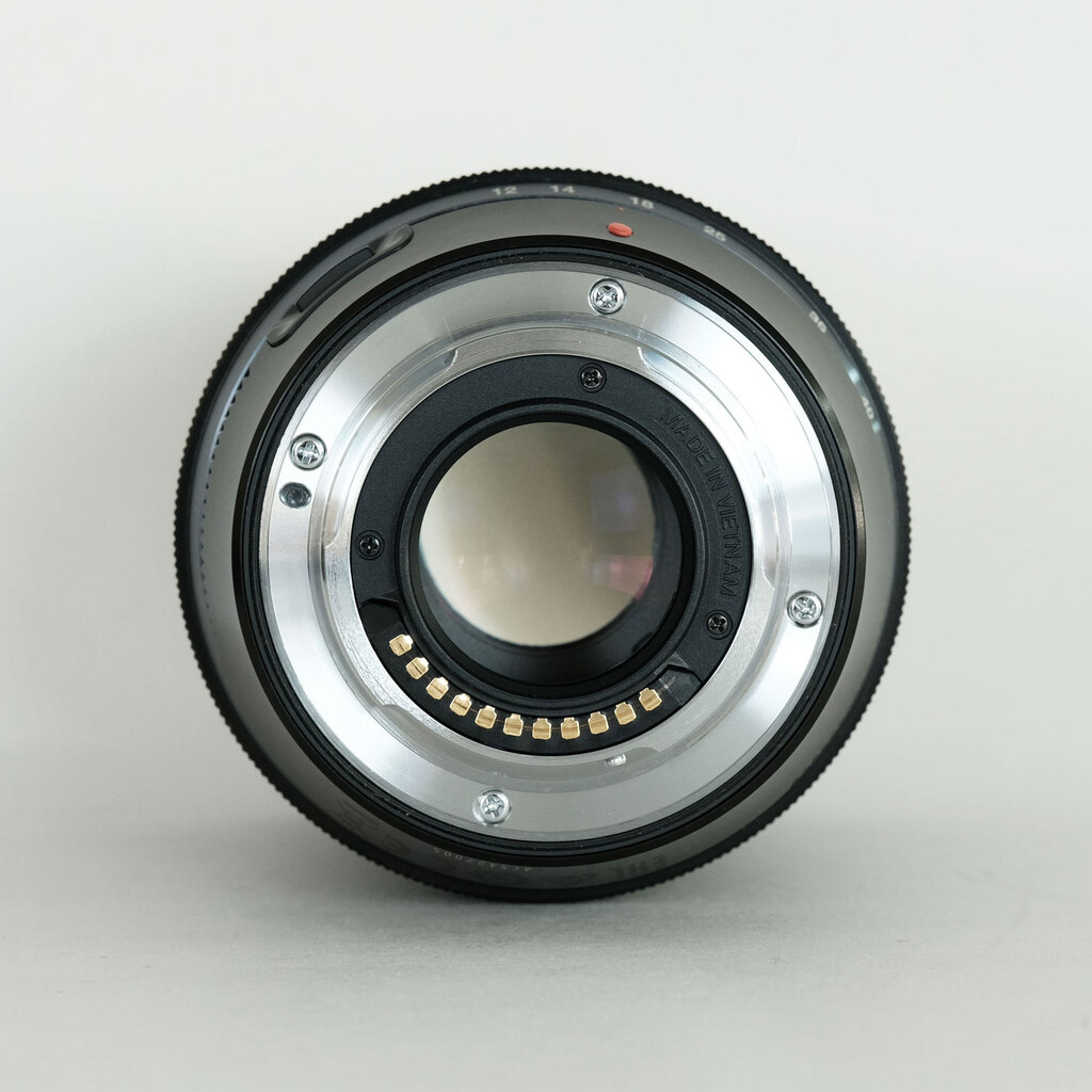 OLYMPUS M.ZUIKO DIGITAL ED 12-40mm F2.8 PRO OLYMPUS M.ZUIKO DIGITAL ED 12-40mm F2.8 PRO