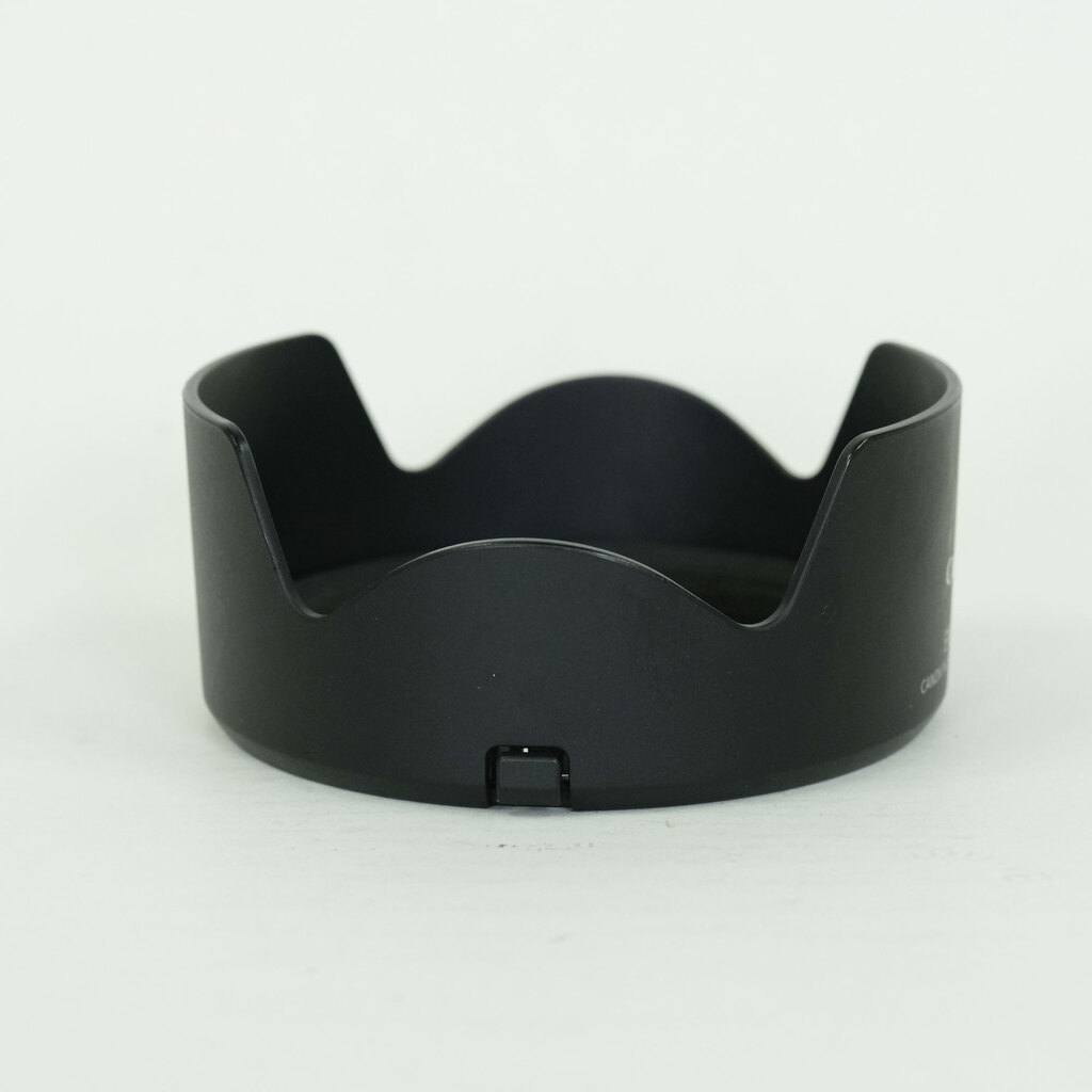 Canon EF-S18-135mm F3.5-5.6 IS USM