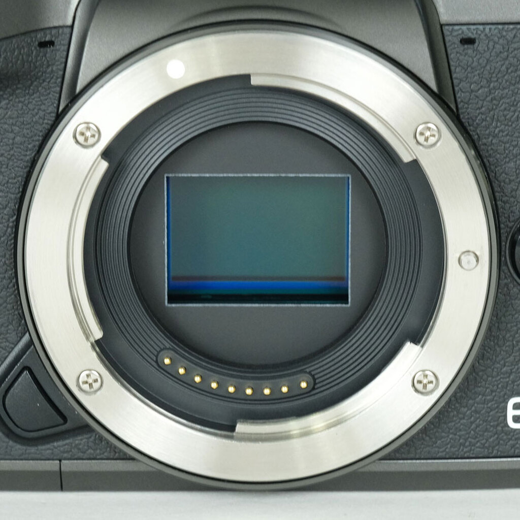 Canon EOS M5