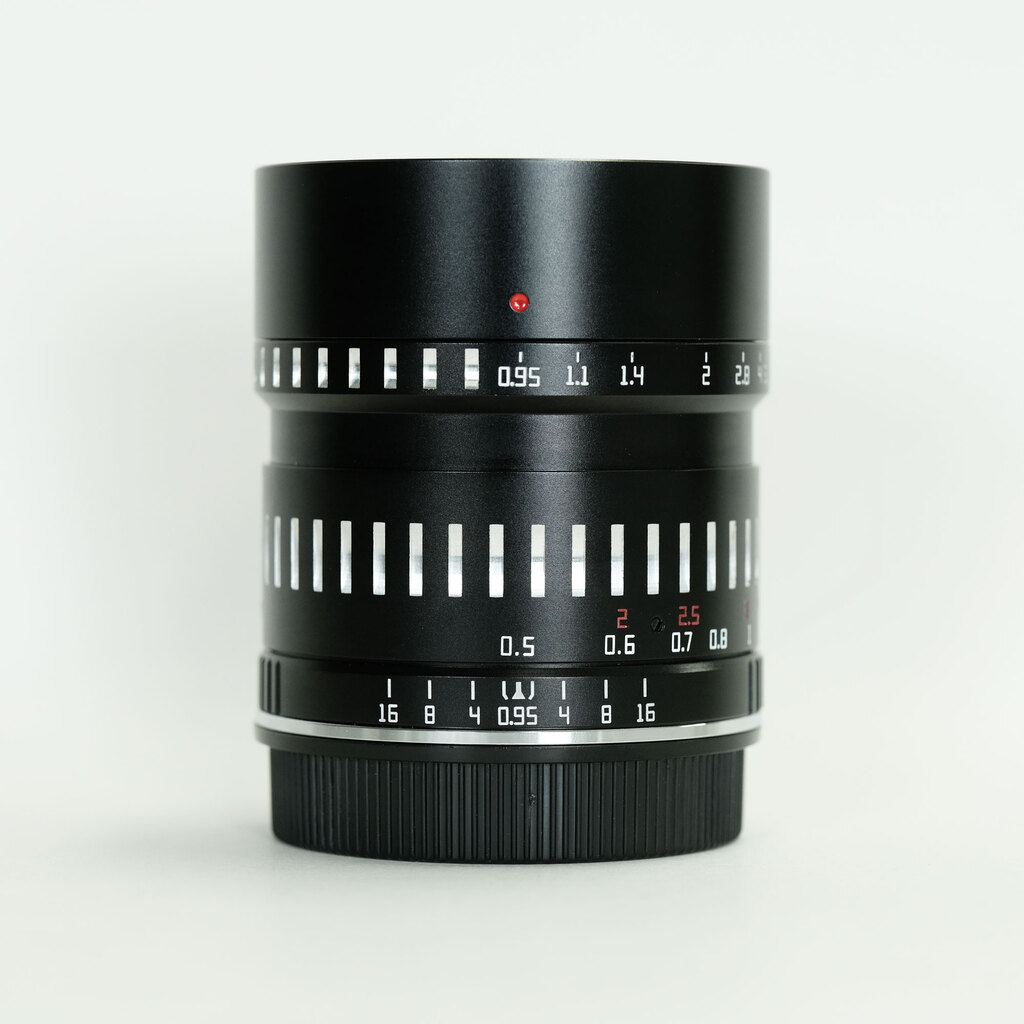 銘匠光学 TTArtisan 50mm F0.95 C (ライカSL/TL 用) ブラック×シルバー