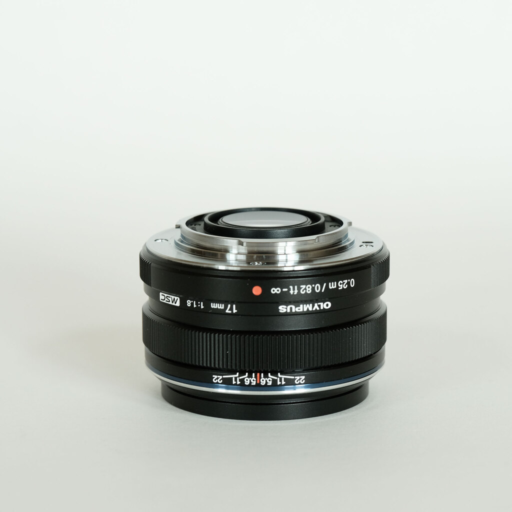 OLYMPUS M.ZUIKO DIGITAL 17mm F1.8