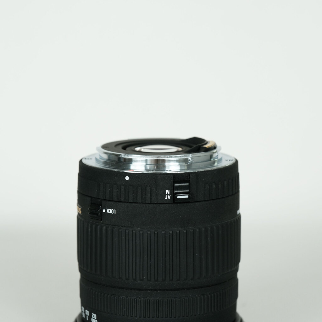 SIGMA 17-70mm F2.8-4.5 DC MACRO [キヤノンEF用]