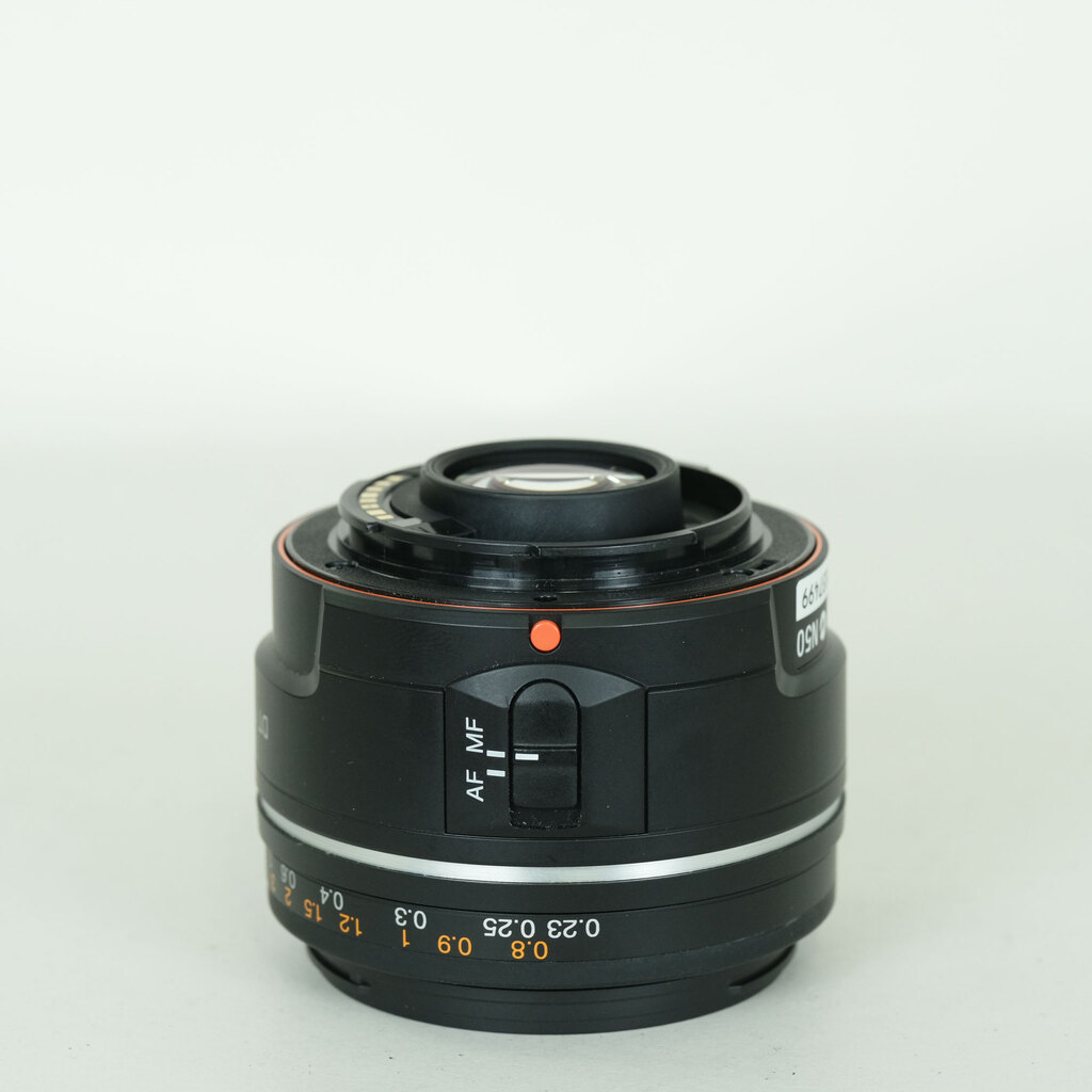 SONY DT 35mm F1.8 SAM SAL35F18